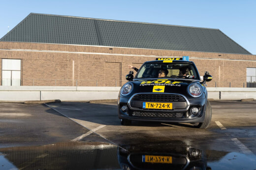 Toe aan een carrièreswitch? Volg onze opleiding tot rijinstructeur mét baangarantie.